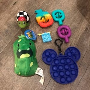 Disney fidget and toy bundle